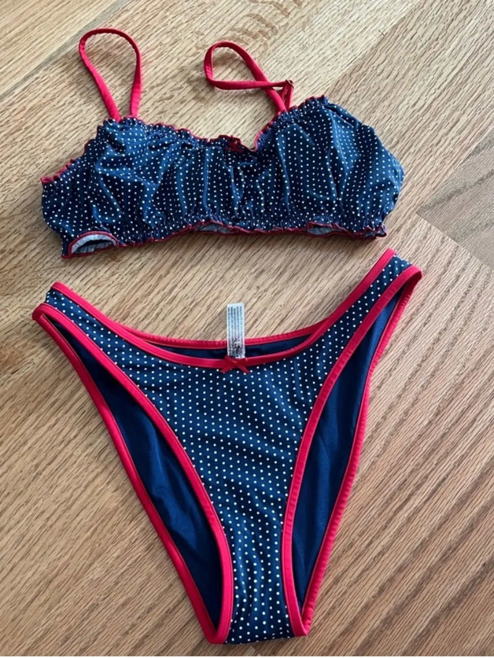 Frankie’s bikinis set